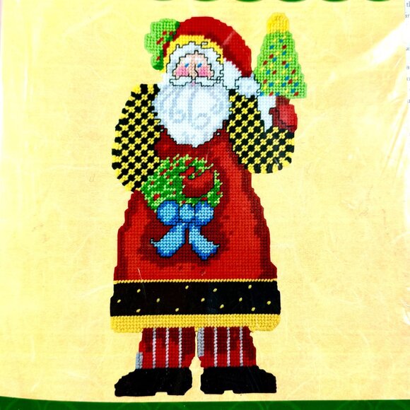 Craftways/Herrschner's  Victorian Santa Plastic Canvas Wall Hanging Kit  - NWT - Picture 3 of 5